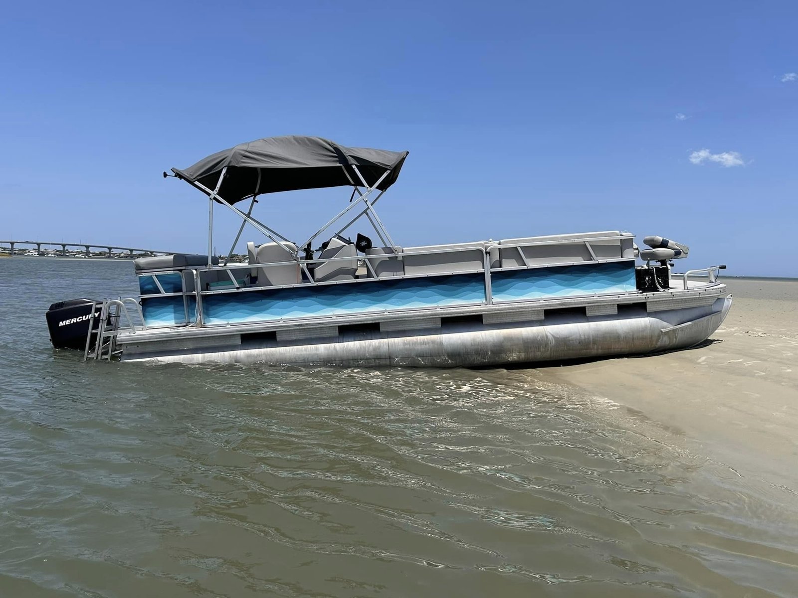 24 foot pontoon side
