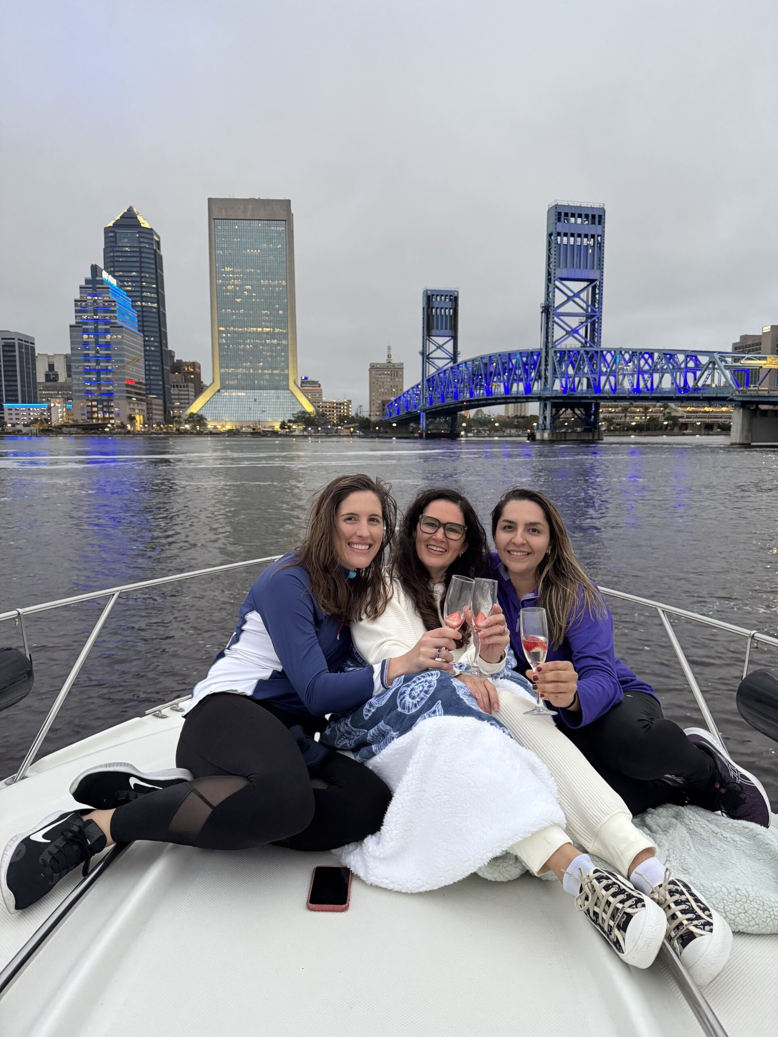 33 foot Motor Yacht Bow