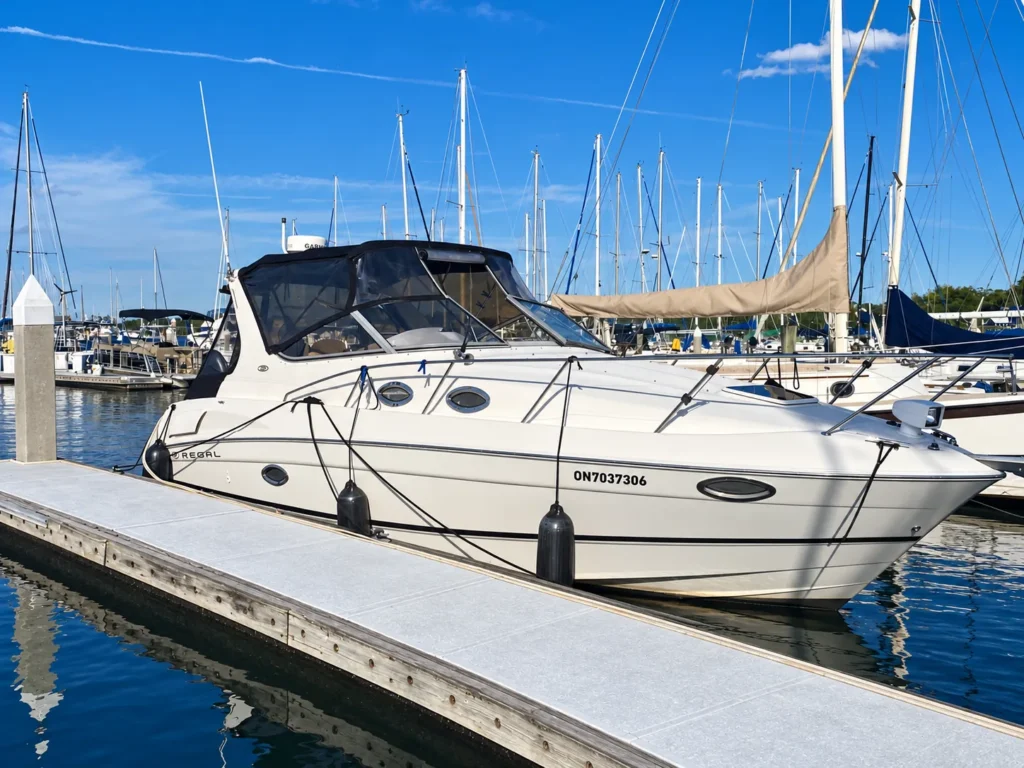 30-foot cruiser for a downtown Jacksonville boat charter, docked at the marina